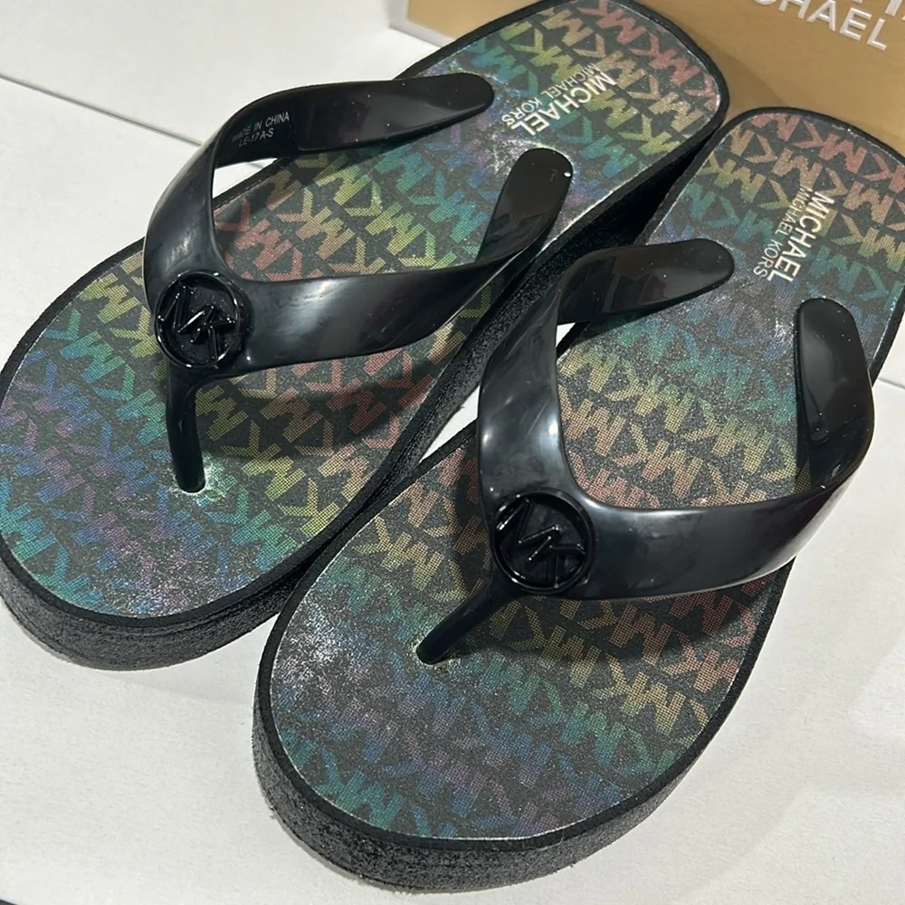 Michael Michael Kors black multi girls sandals size 2 GUC
